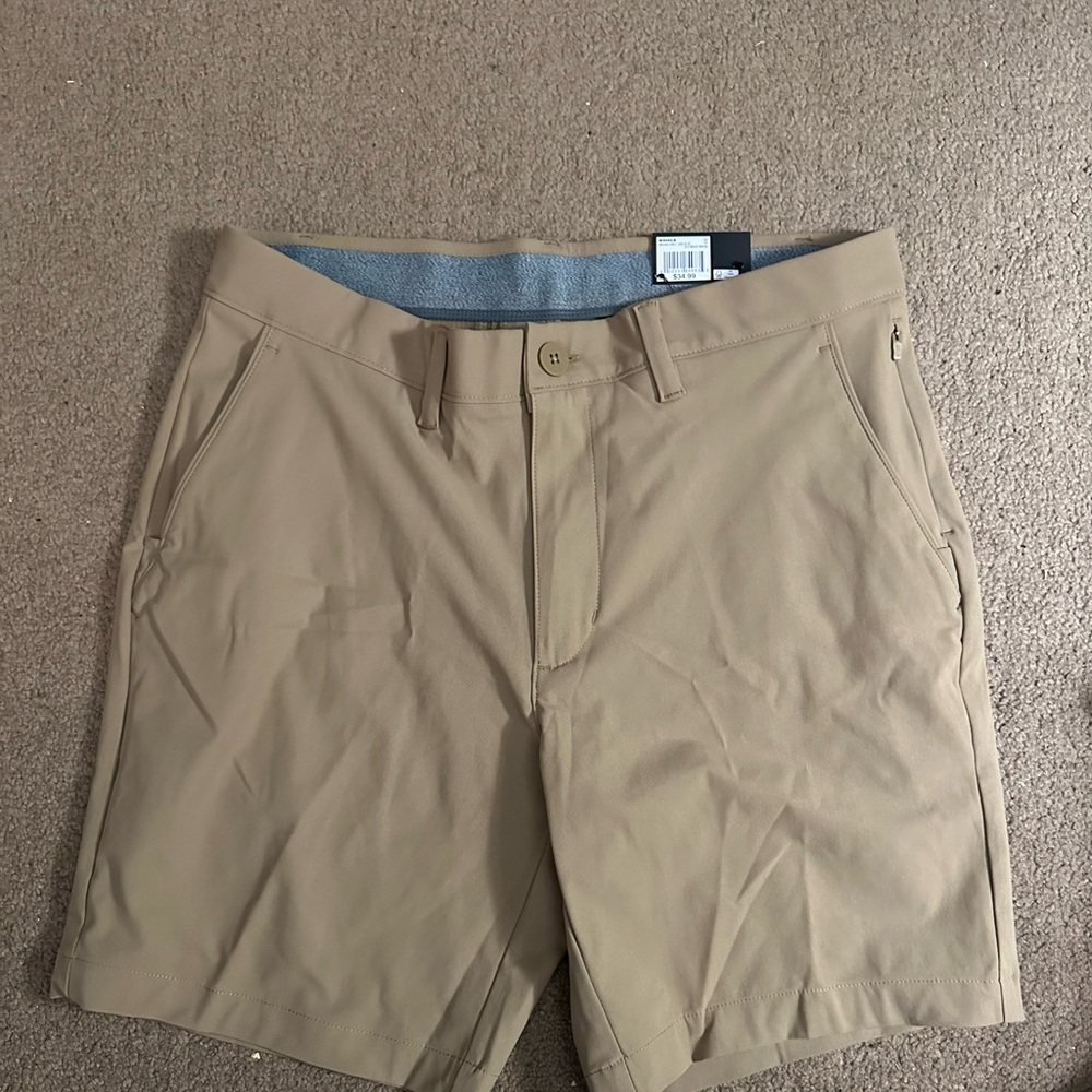 Kohl's Men's Beige Flat Front Shorts